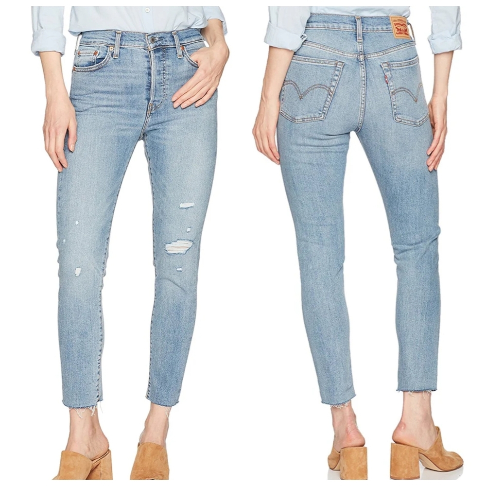 Levi's Wedgie Skinny Distressed Jeans Light Wash Size 29